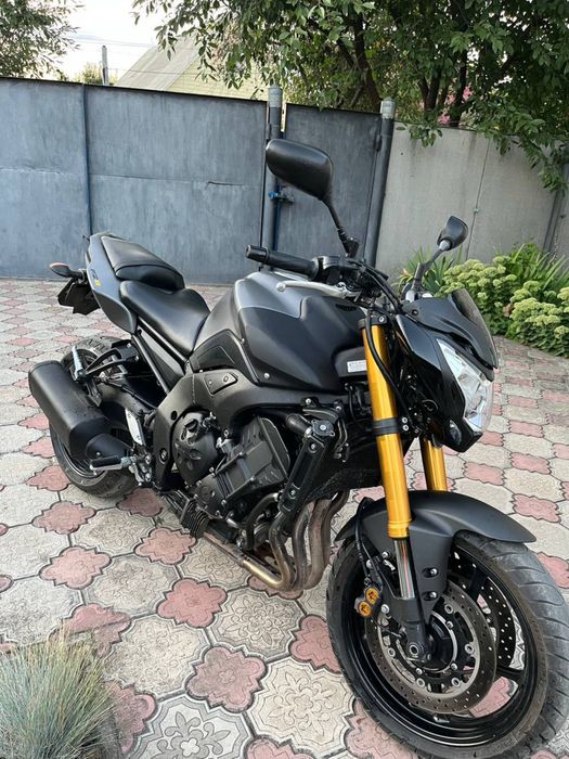 YAMAHA FZ 800 мотоцик стріт