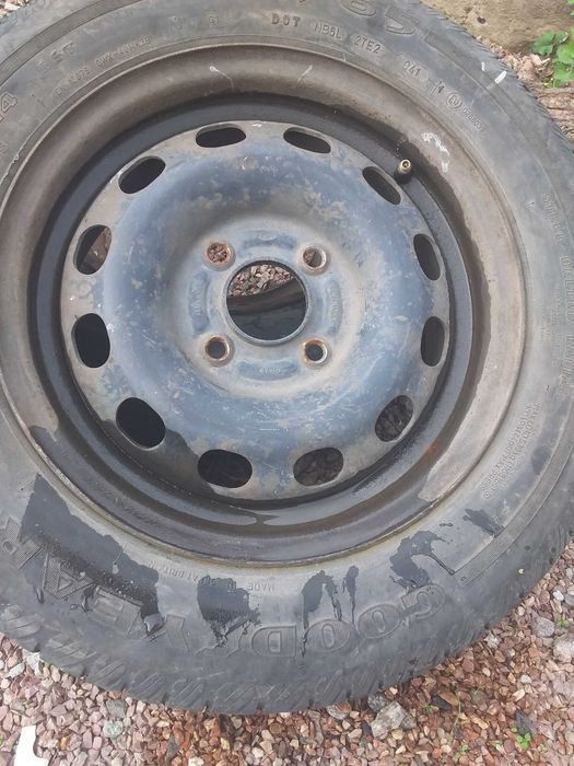 Колесо  авто форд сиера