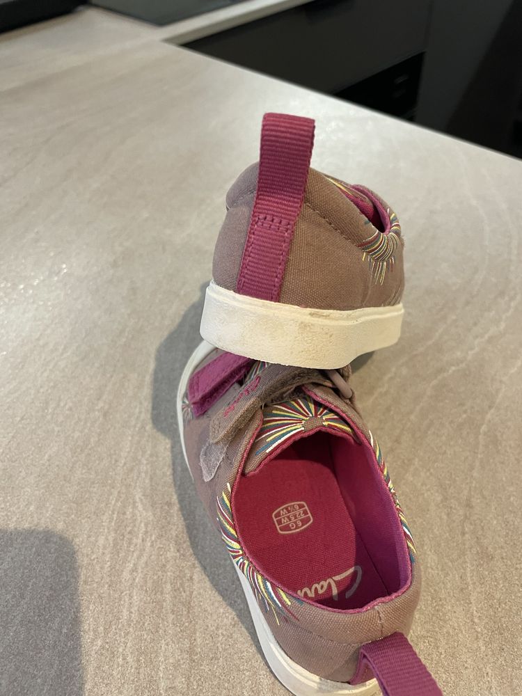Trampki dziewczece clarks