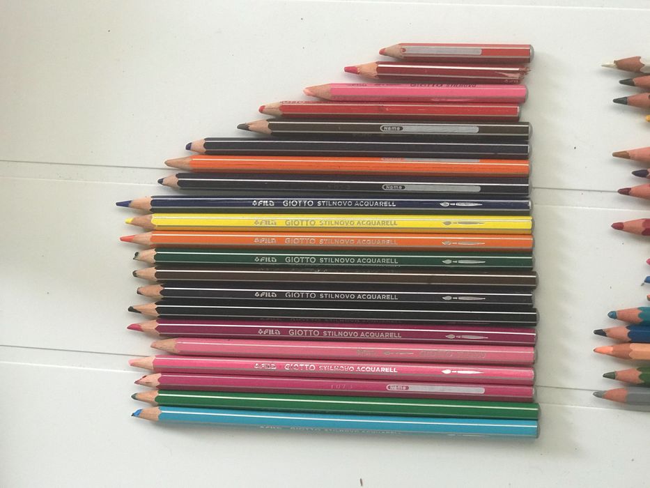 Lápis de cor aguarela Giotto e Evolution Bic