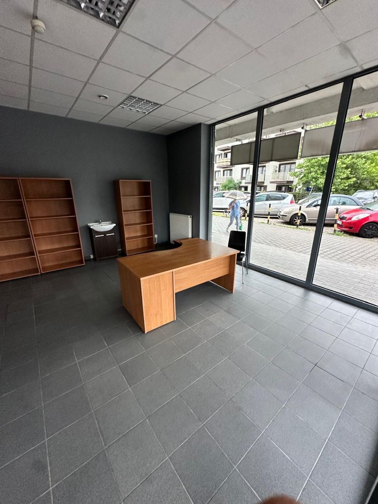 Lokal uslugowy do wynajecia 30m2 przy Ulicy Powstańcow Ślaskich 45
