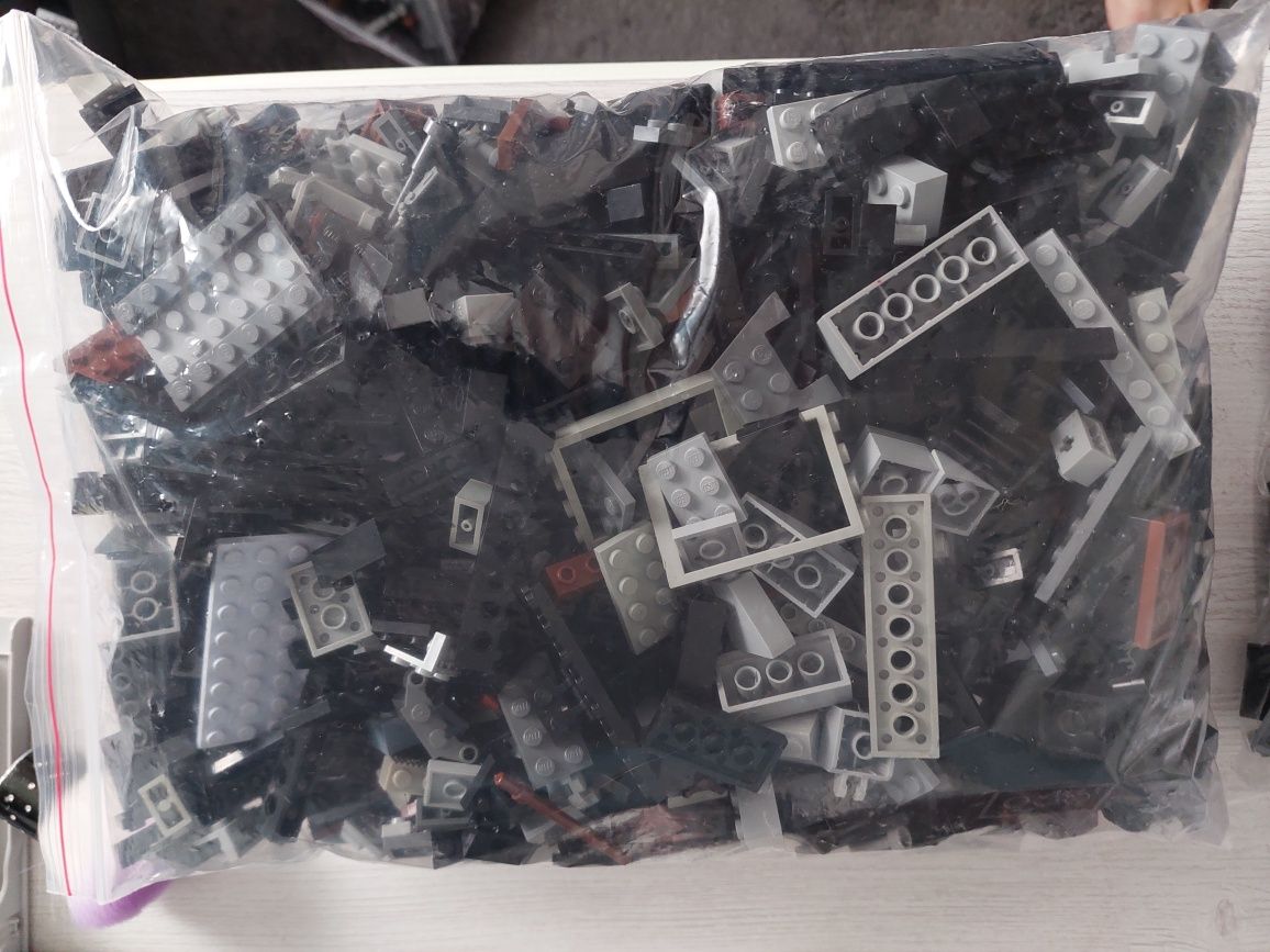 Lego mix 1 kilogram czarne, lbg, old gray, c.szary 2/3