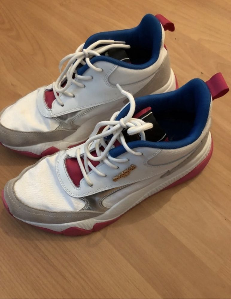 Buty sportowe Roberto Cavalli rozmiar 40