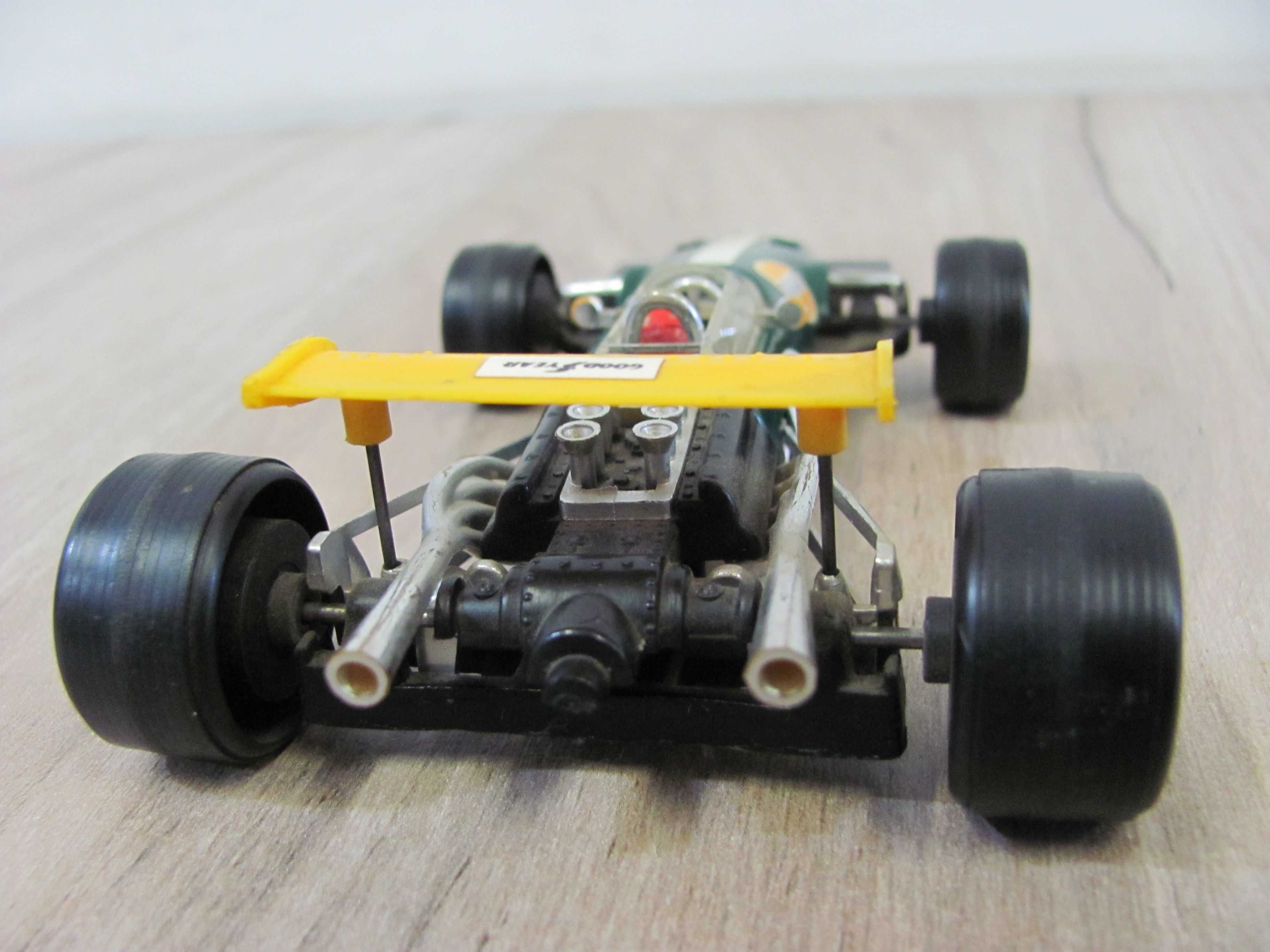 Model 1:32 auta wyscigowego Politoys F.9 Brabham BT-26 F1