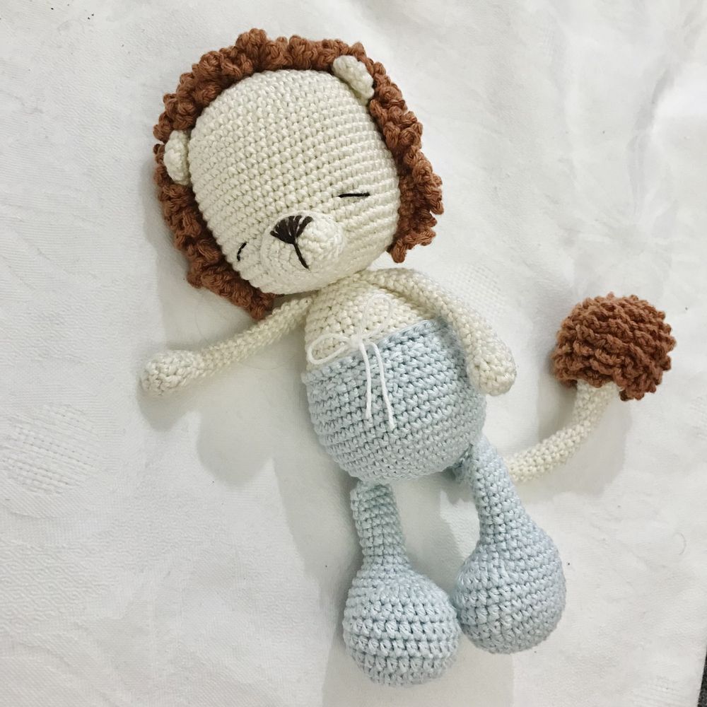 Leãozinho em croché / amigurumi