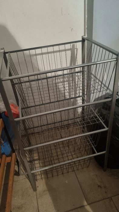 Regał metalowy sprzedam
