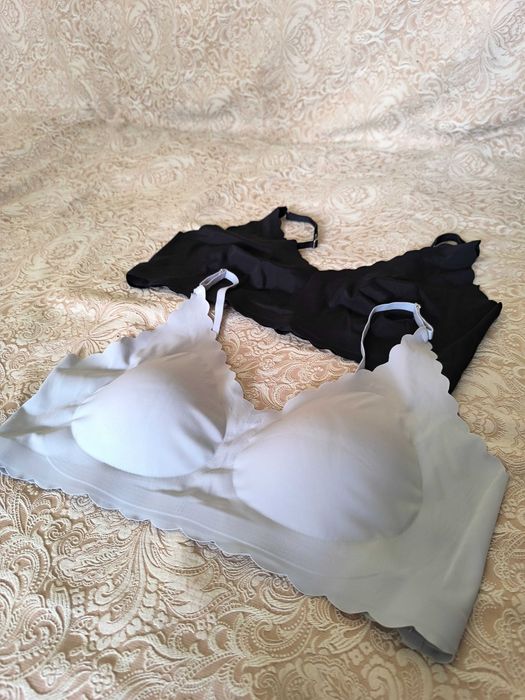 Нові жіночі безшовні топи (розмір XXL) з вкладишем 2 штуки