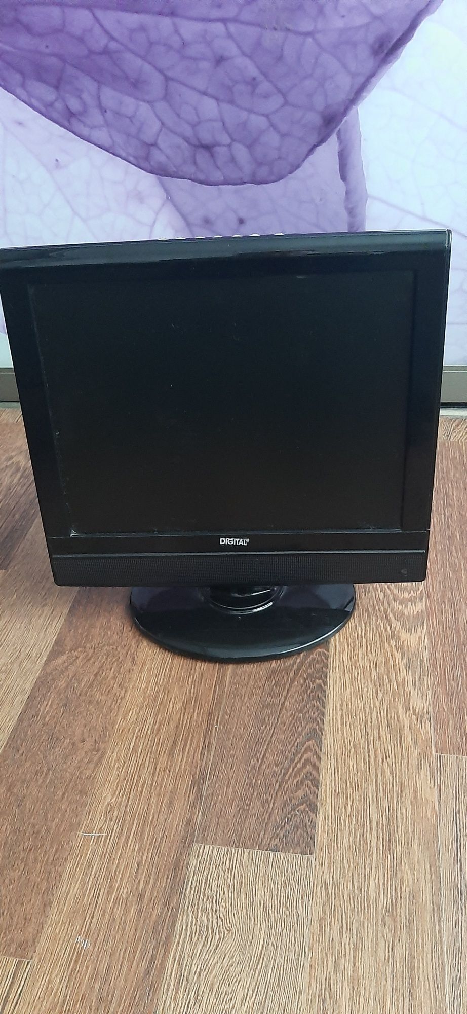 Продам телевізор Digital LCD 15" DL-15S10