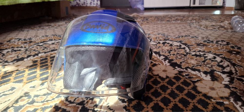 Продам шлем для мопеда David