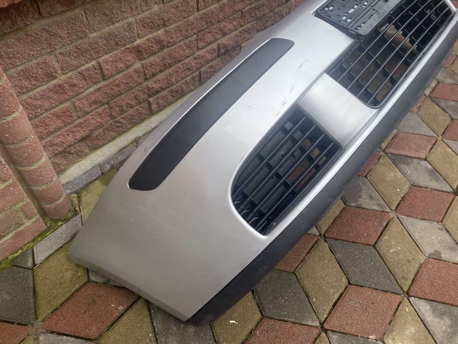 Бампер передній Volkswagen Golf 5 Хачбек LC5F Синій LA7W Сірий