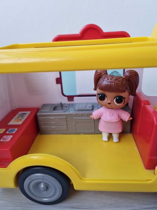 Машинка формата кукол Лол Развозчик мороженого