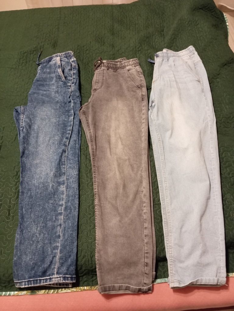 Reserved 3 pary spodni jeansowych r.170