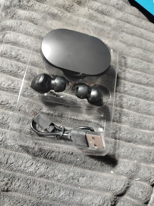 Słuchawki bezprzewodowe Bluetooth A6S – Nowe, idealne do telefonu!