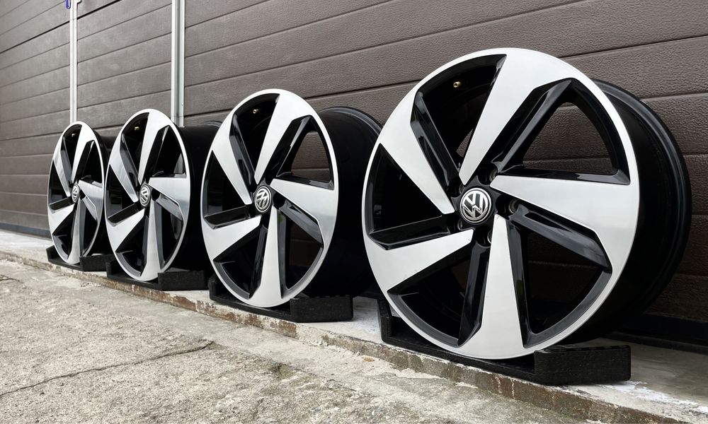 4x felgi aluminiowe 5x100 r17 et51 7,5J Alufelgi Oryginał VW GTI Rline