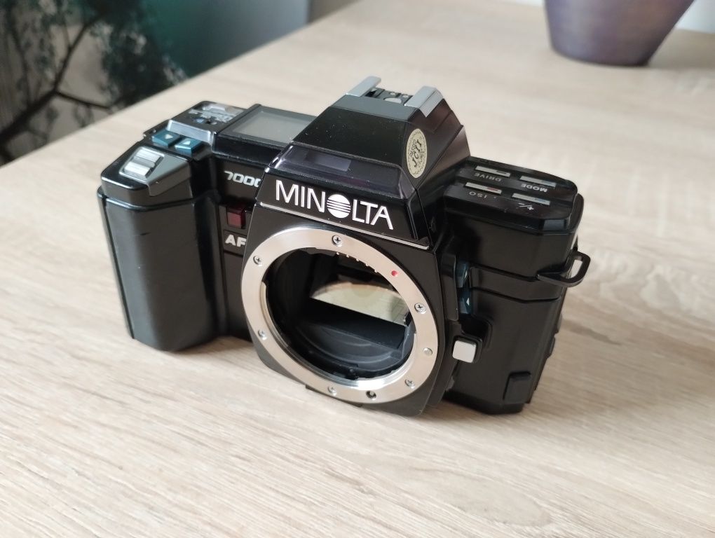 Minolta AF 7000 + BH-70S