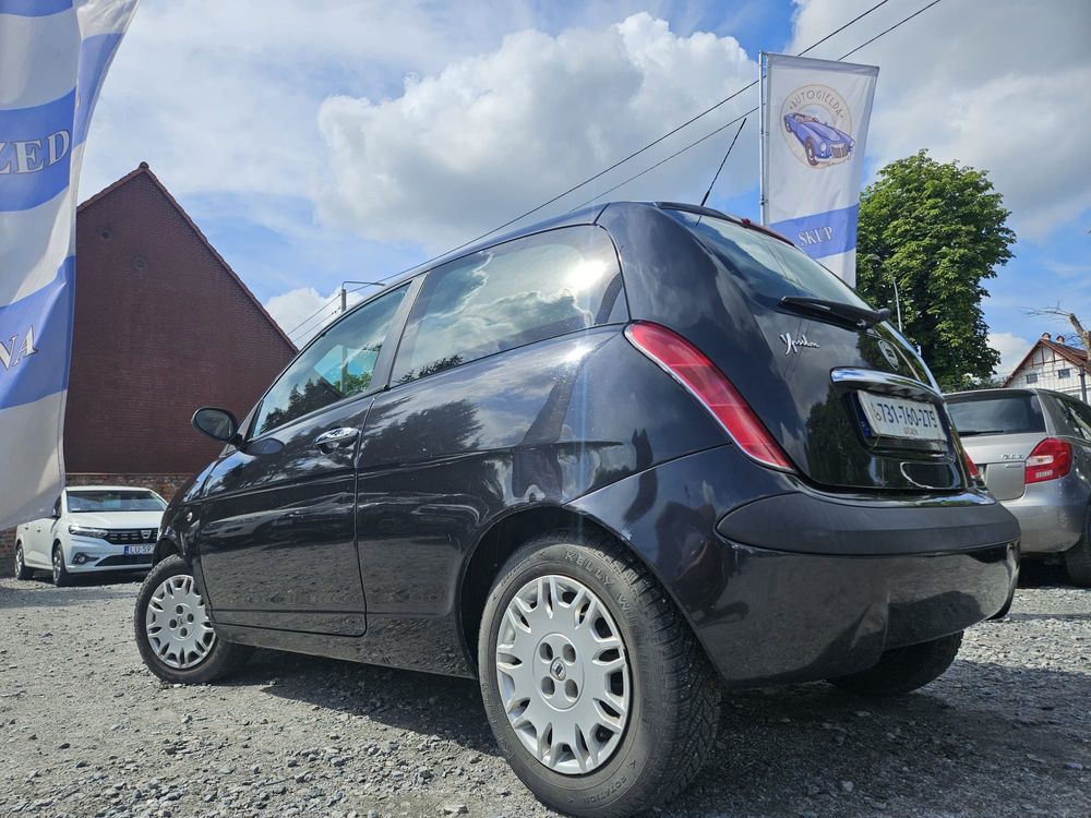 Lancia Ypsilon 1.2 benzyna // klimatzyacja // dobrze jezdzi // zamiana