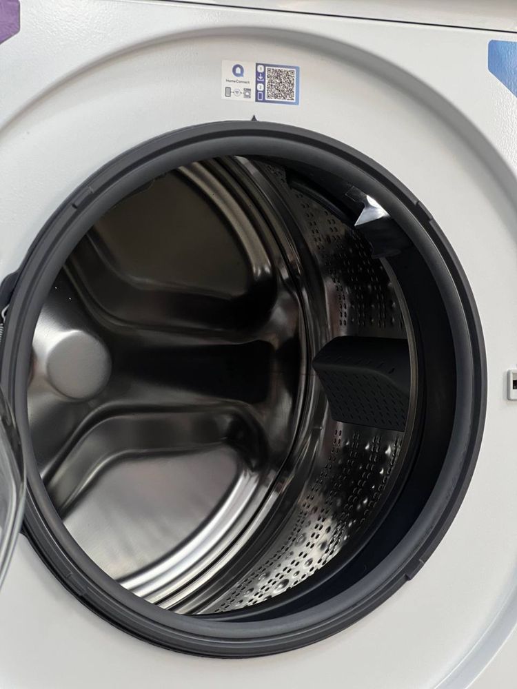 Пральна машина BOSCH Serie 8 WGB24400UA 9кг, 4D Wash System A+++