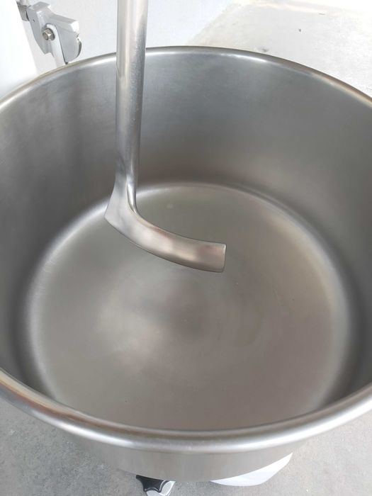 Mieszałka hokejowa KEMPER 120 litrów,po remoncie ,do piekarni