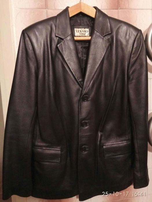Продам кожанный пиджак. Срочно.