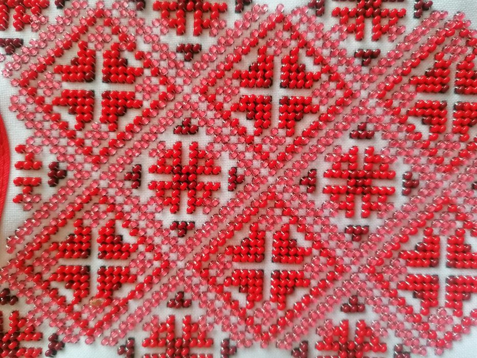 Слинявчик для годування). Ручна вишивка бісером)))