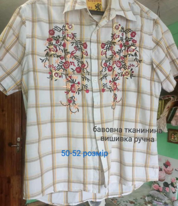 Продам бавовняну кофточку з ручною вишивкою