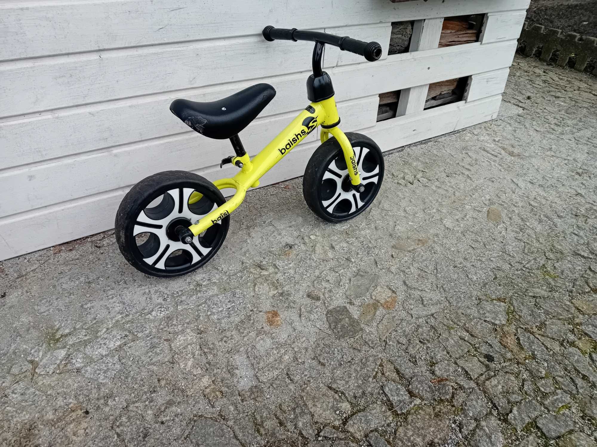 rowerek  dziecięcy  bez  pedałów