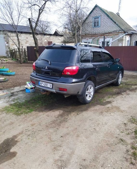 Мітсубісі Аутлендер
