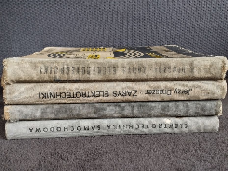 Stare podręczniki z lat 60/70 PWSZ-prl