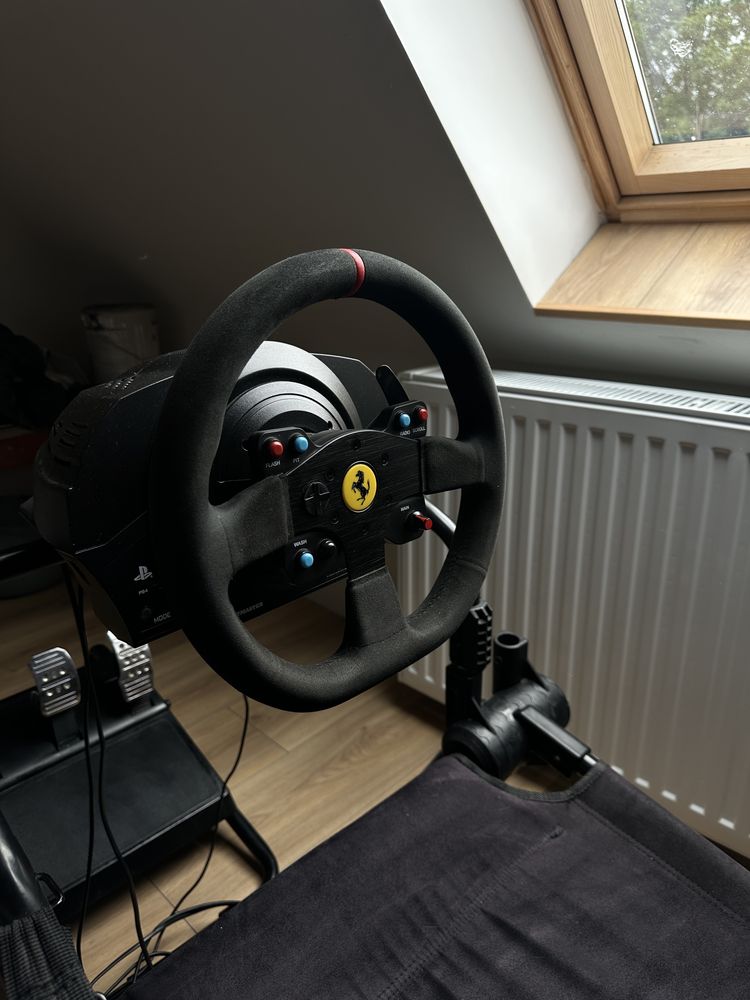 Thrustmaster T300 z Fotel Next Level Racing simracing