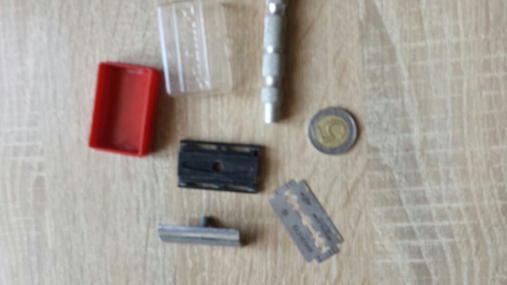 Turystyczna maszynka do golenia