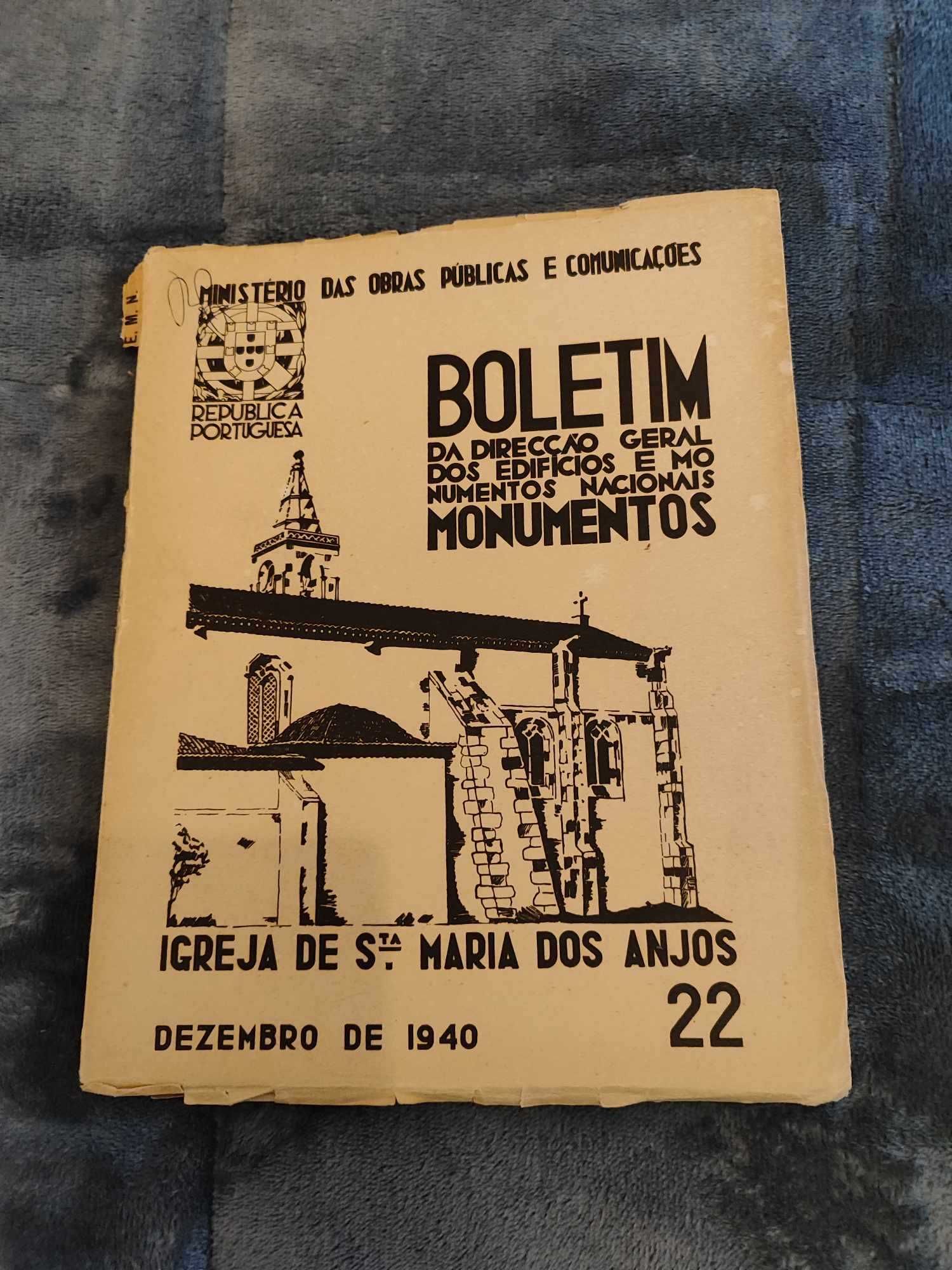 Boletins da Direção Geral dos Edifícios e Monumentos Nacionais