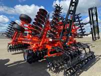KUHN EXCELERATOR XT 8010 Вертикальний обробіток грунту