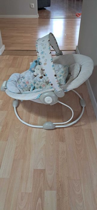 Leżaczek z wibracją Bright Starts Comfort & Harmony Bujaczek Bujak