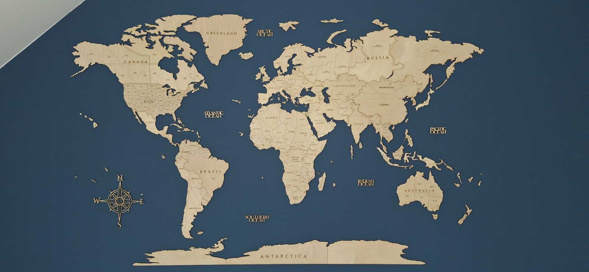Drewniana Mapa Świata