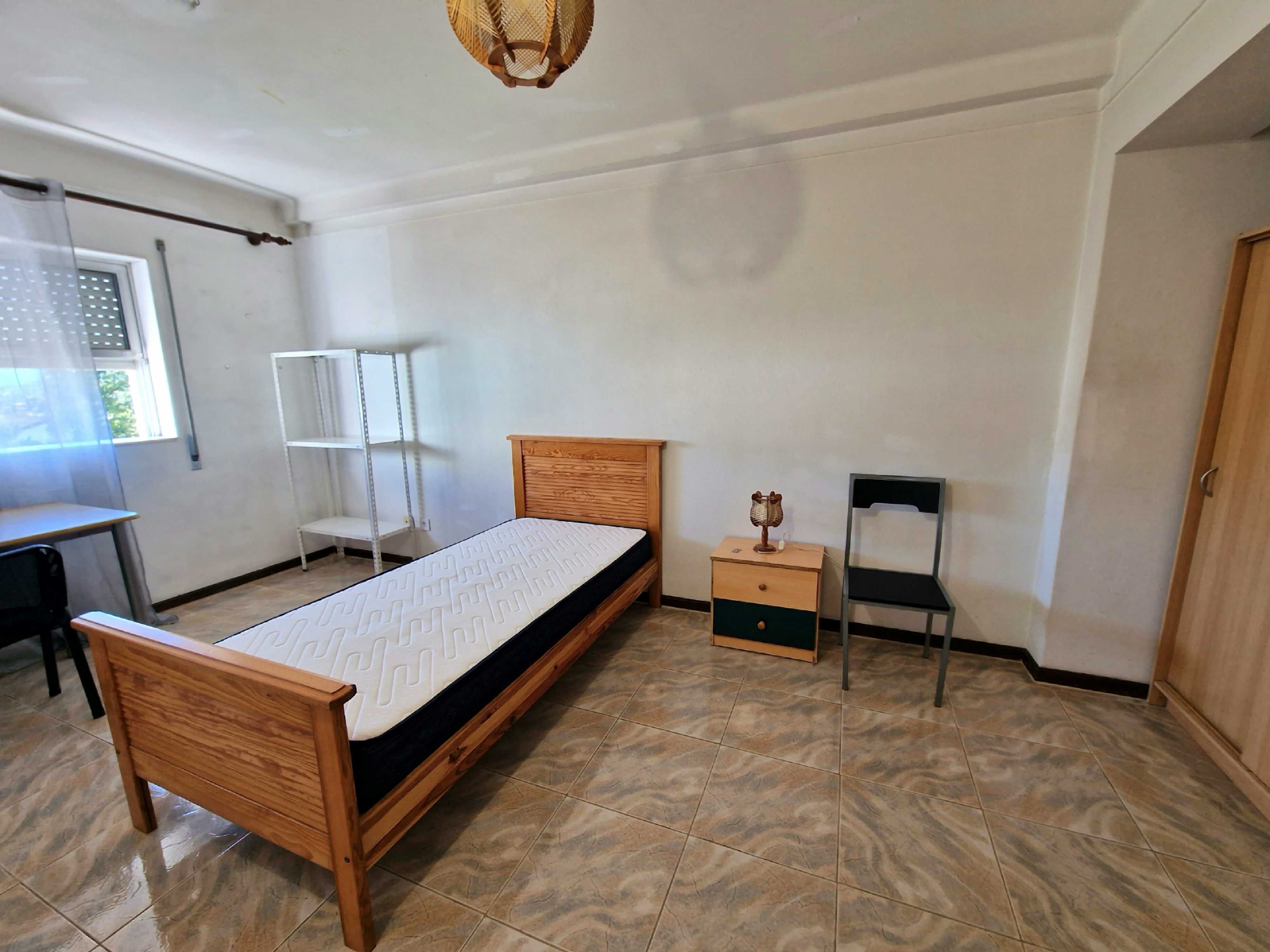 Quartos  estudantes universitários centro cidade