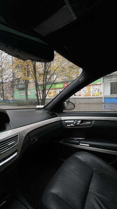 Mercedes Benz S600 V12