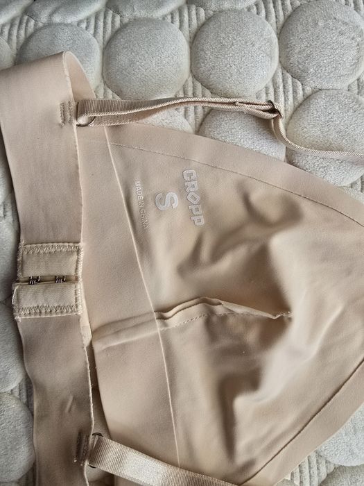 Dwa biustonosze cropp r.S biustonosz stanik