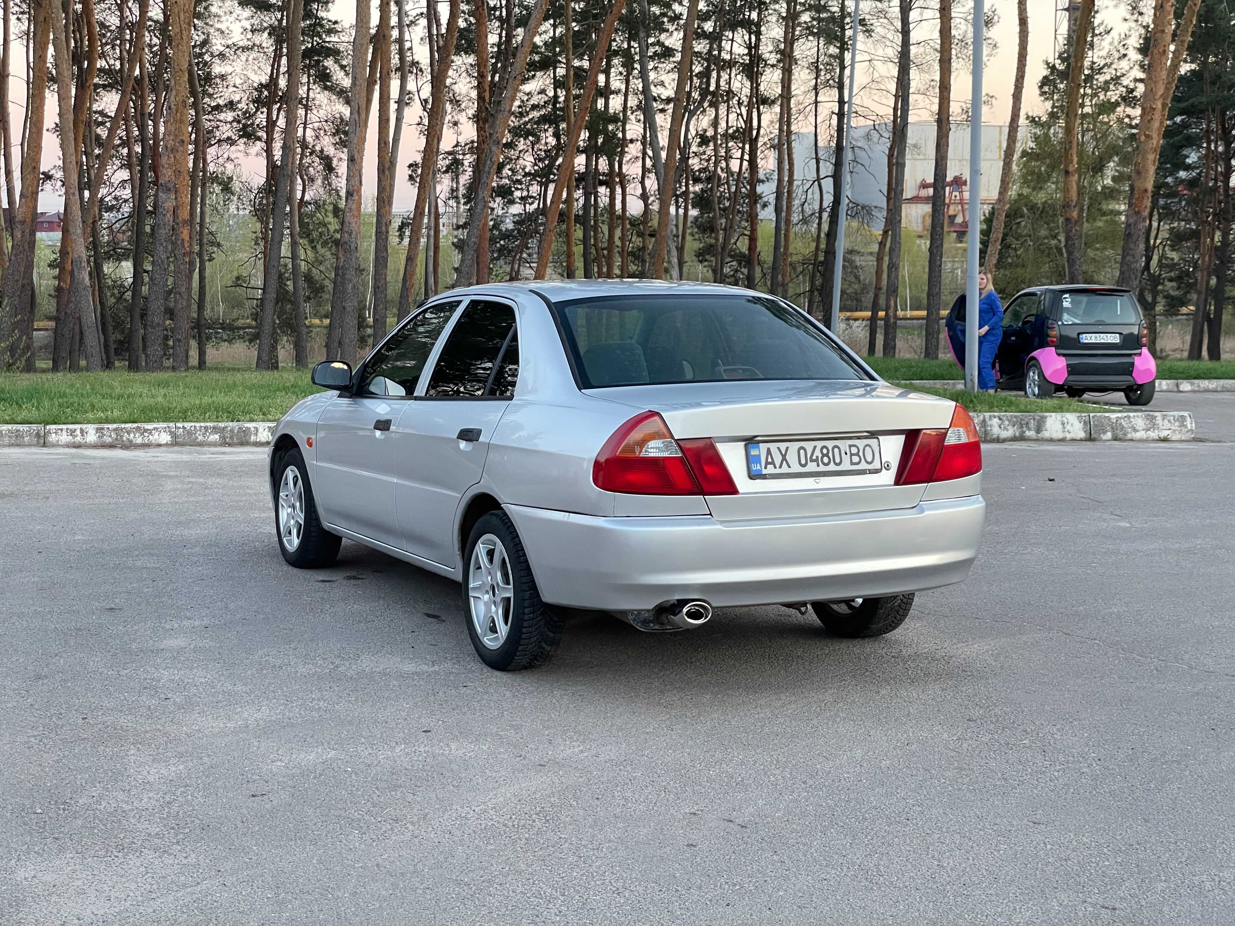 Mitsubishi Lancer 6 2001