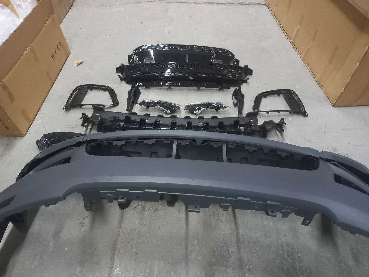 Бампер перед  SVR 2018+ для Range Rover SPORT L494 OEM