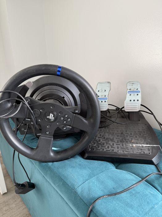 Volante trustmaster t 300 rs para despachar