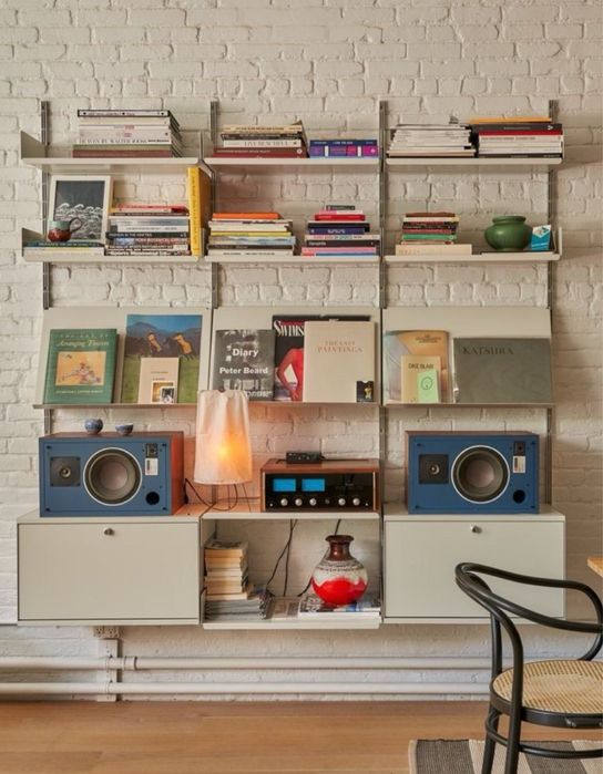 Skomponuj swój własny regal Dieter Rams Vitsoe 606