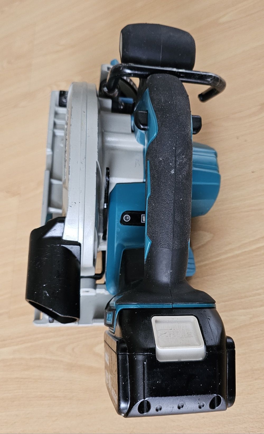 MAKITA DHS680 Aku Pilarka Tarczowa Aku5.0Ah Ładowarka BRUSHLESS ŁADNA