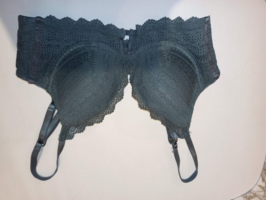 Stanik biustonosz Hunkemoller 70 B