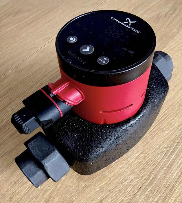 Pompa Grundfos Alpha2 25-40 rozstaw 180 mm z AutoAdapt - Stan Idealny