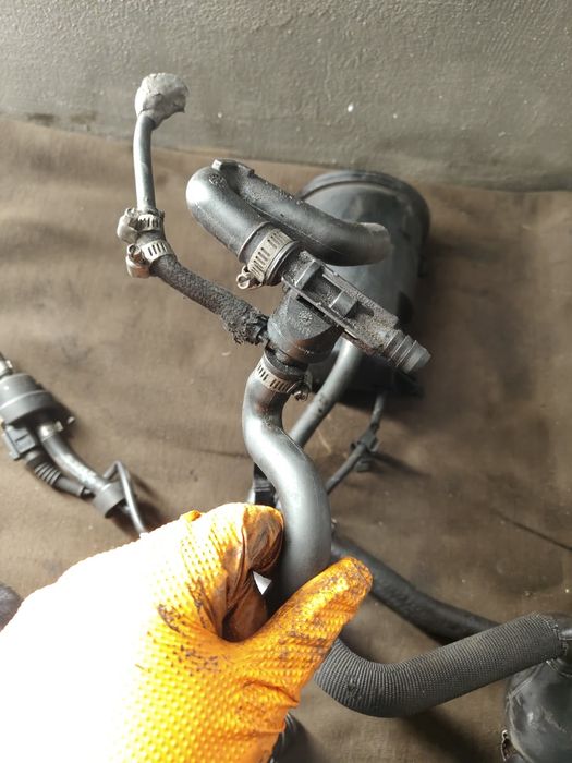 Podciśnienia wąż przewód audi A4 b6 b7 passat B5 alt 2,0 benzyna