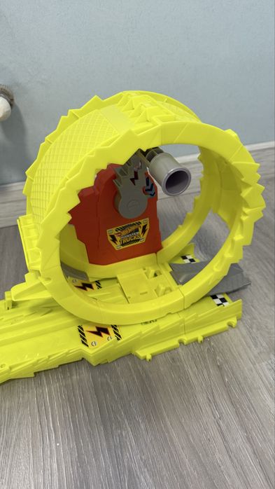 Набір трек Hot Wheels Power Smashers Monster Trucks