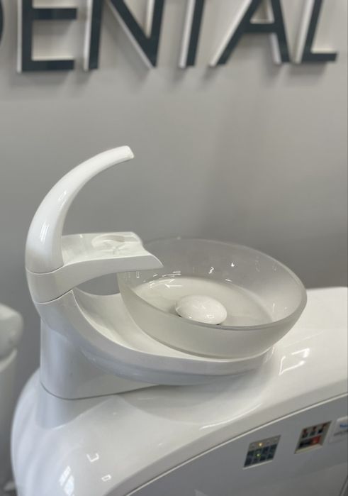 Стоматологічна установка Diplomat Consul DC310