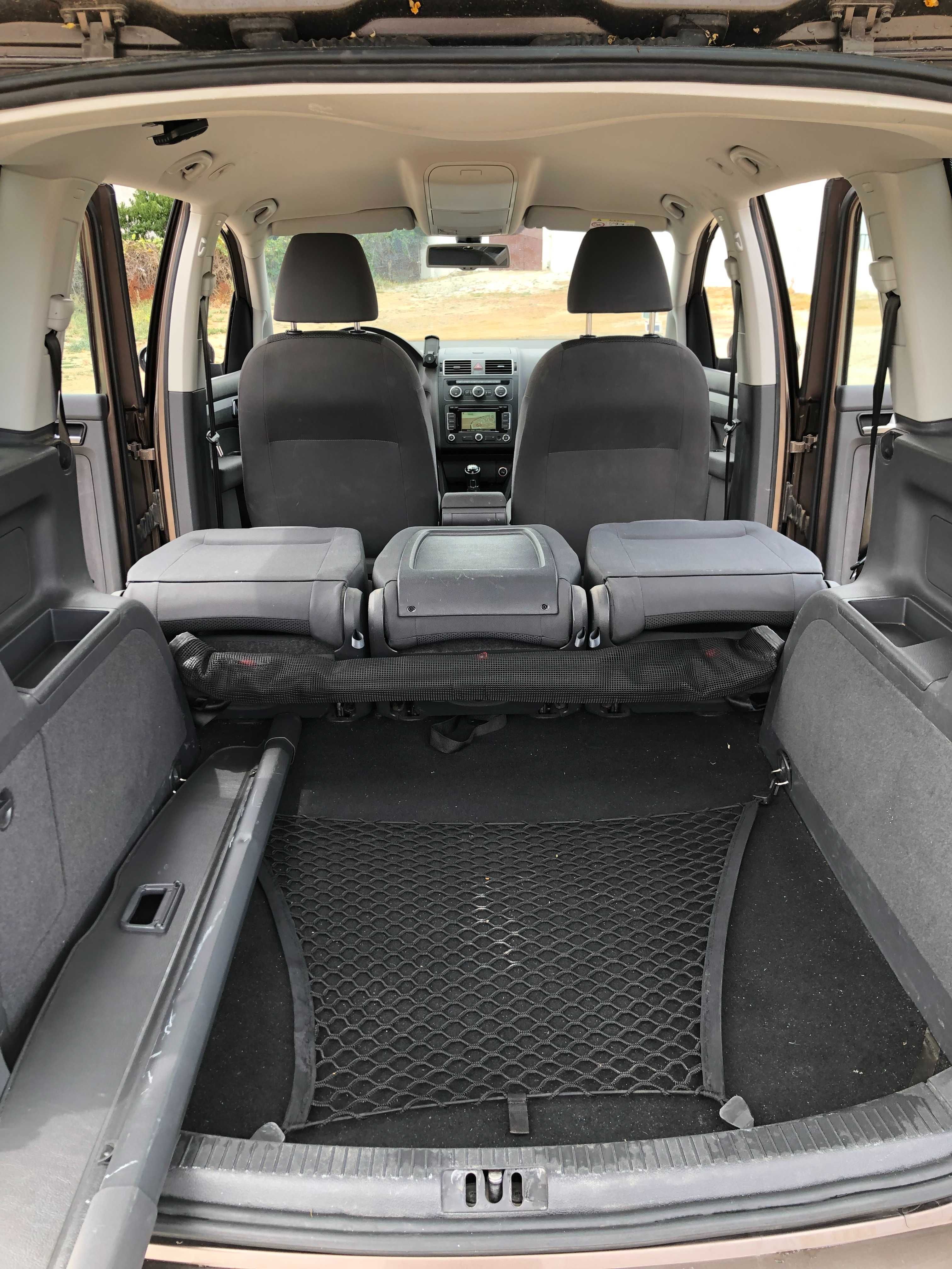 Volkswagen Touran 5 lugares