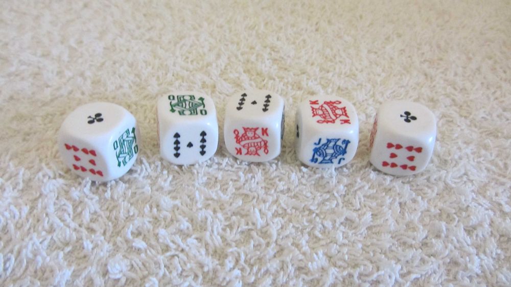 5 dados de poker