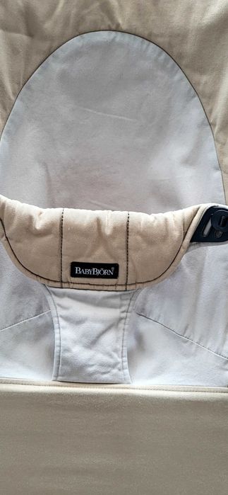 Bujaczek babybjorn